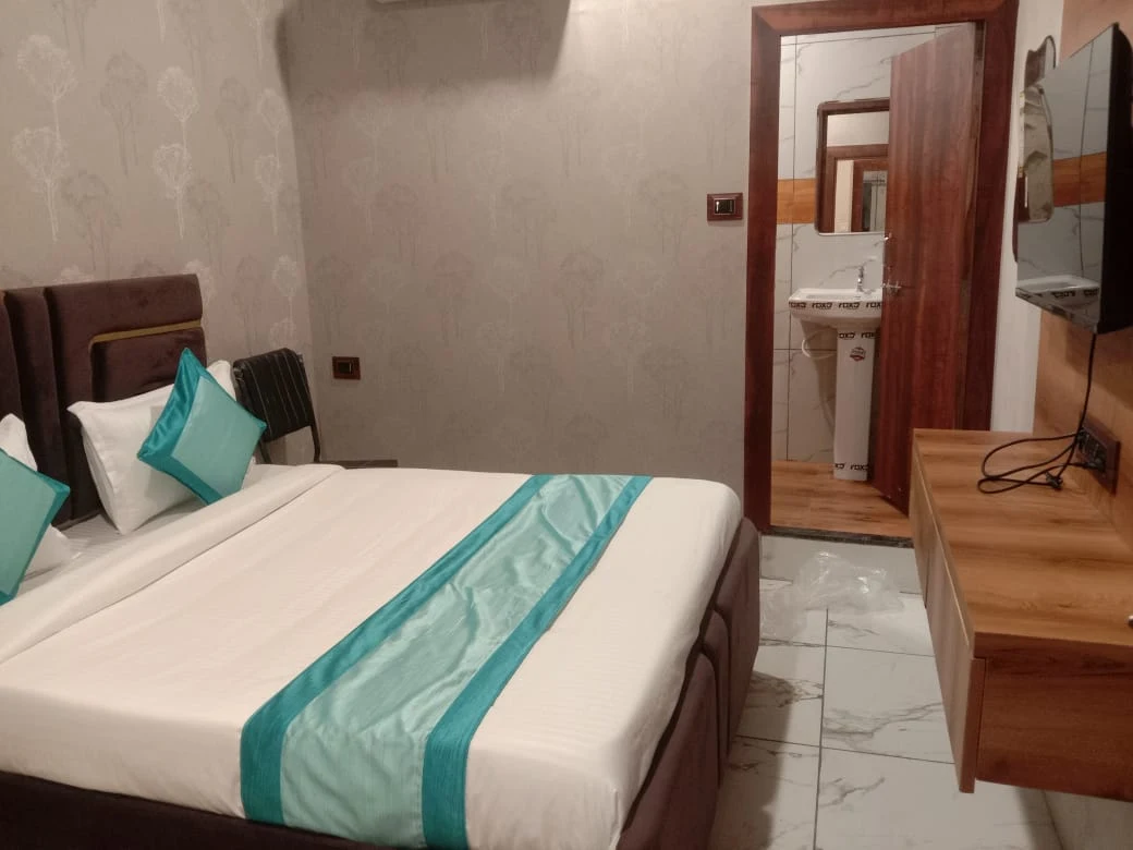 Standard AC Room